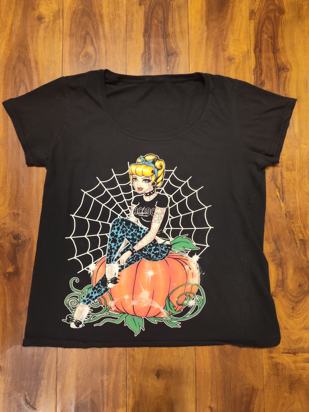 Black Women’s Short-Sleeve Graphic Tee with Pumpkin Pin-Up